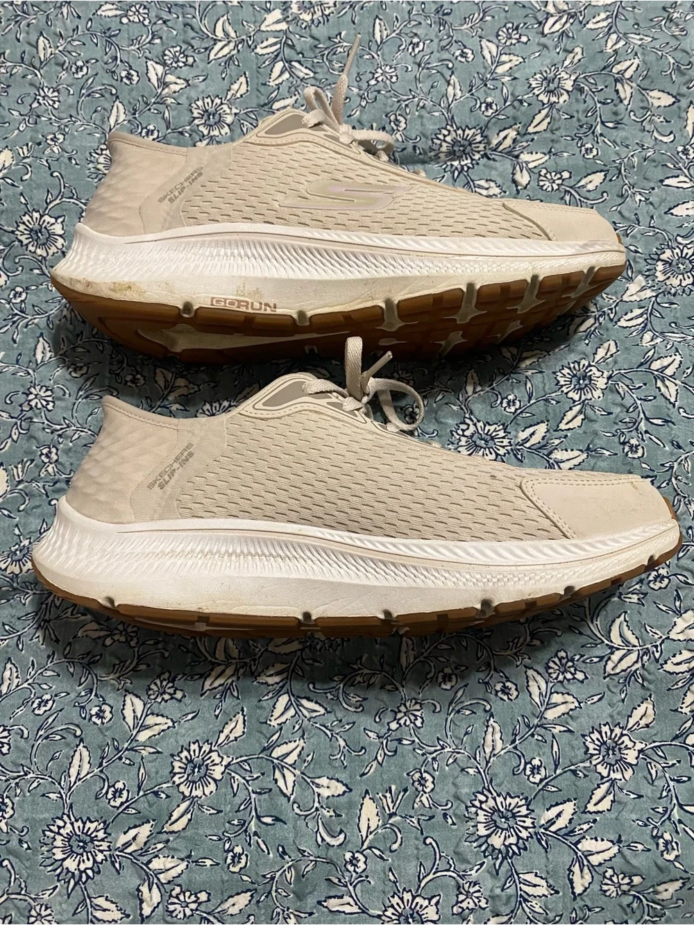 Skechers Slip-In Women's Light Beige Athletic Sneakers 9.5